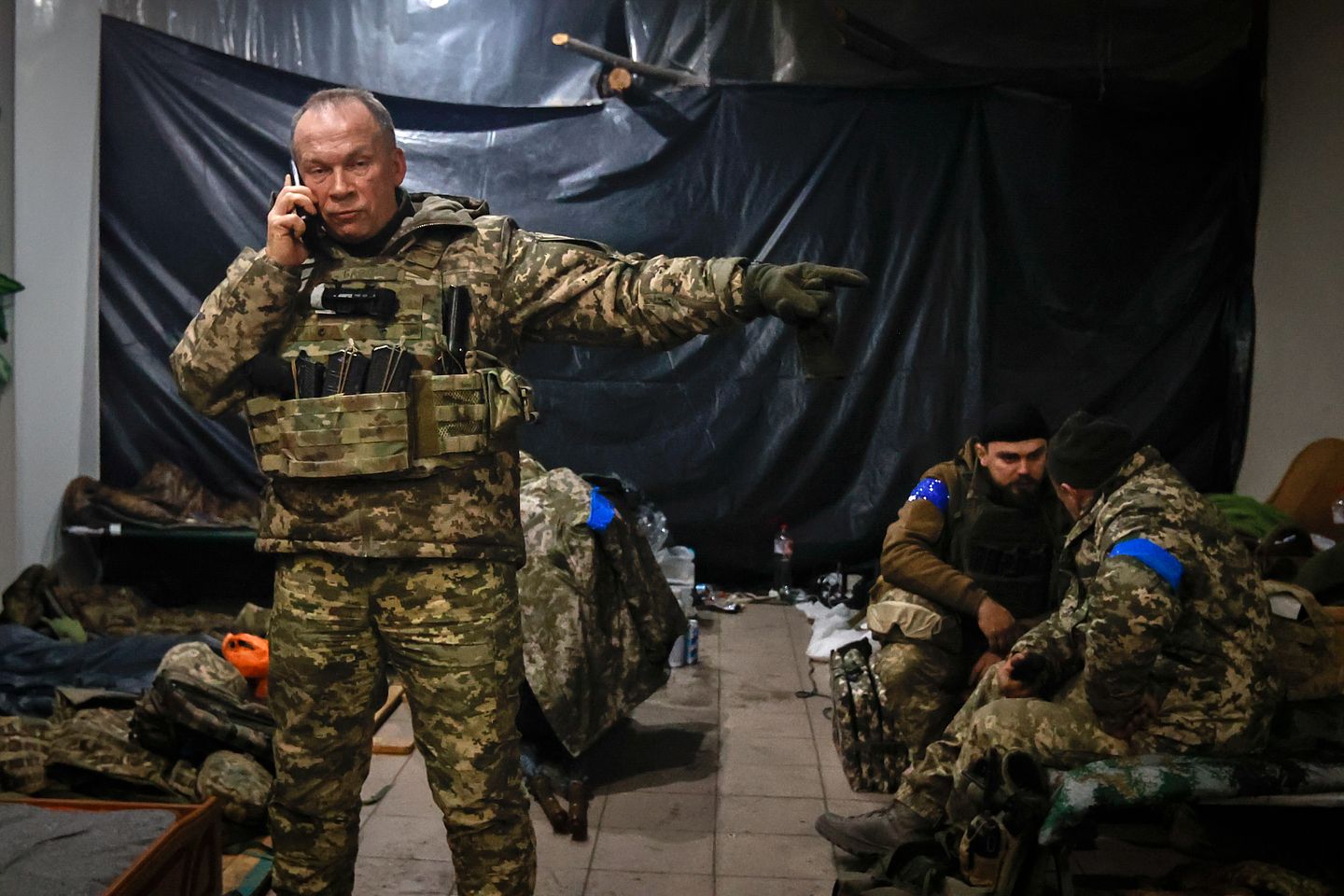 Zelenskyj avsätter Ukrainas överbefälhavare Syrskyj – Drapatyj tar över