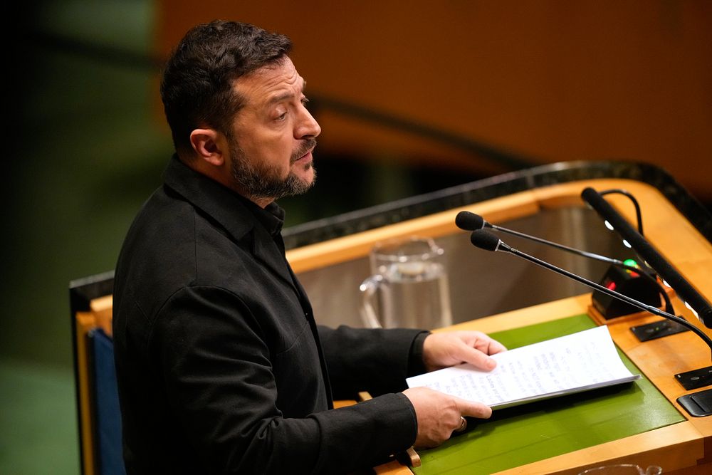 Zelenskyj i FN: Rysslands finanser måste stoppas för att stoppa Putin