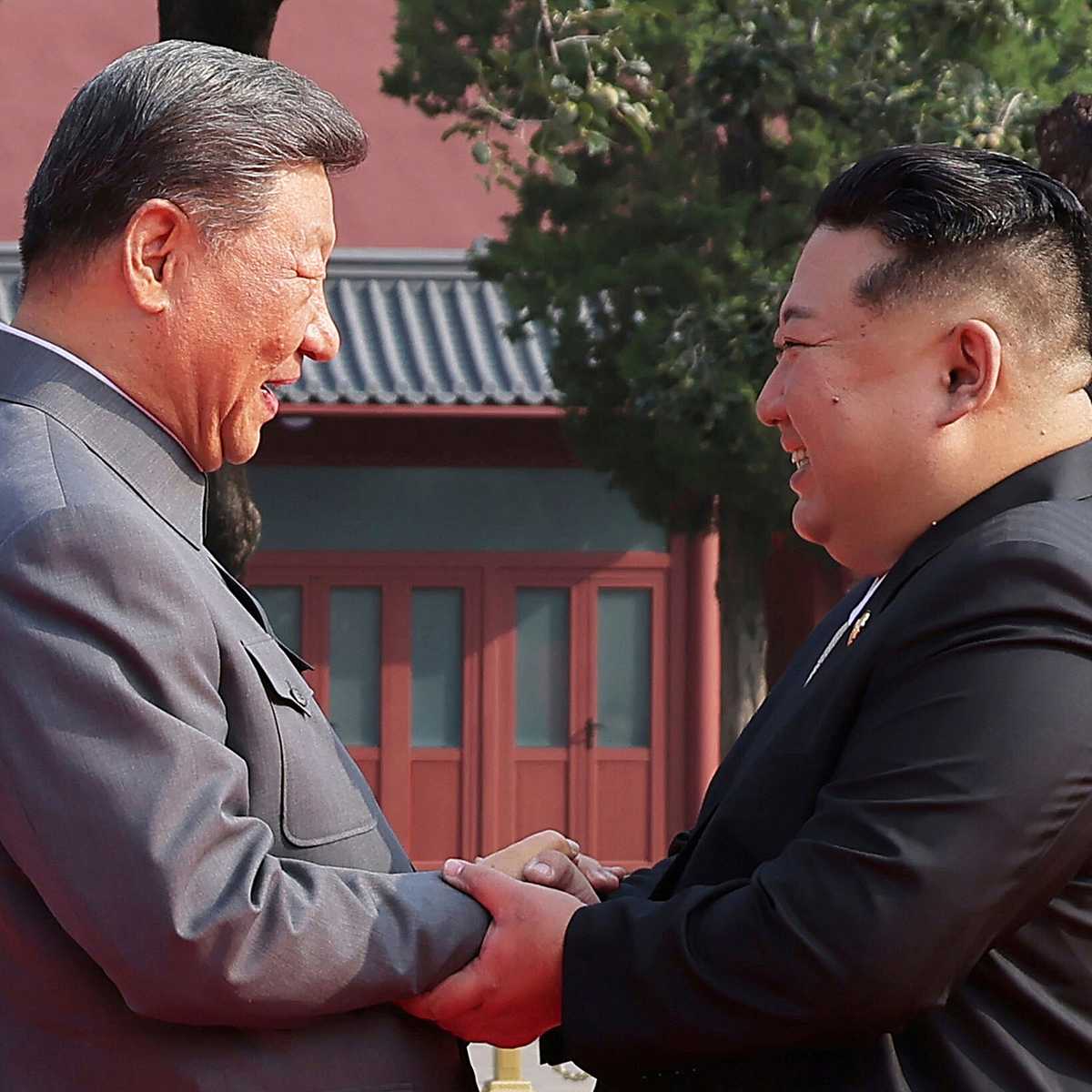 Kim Jong-Un uppges ha gjort ett oväntat besök i Kina