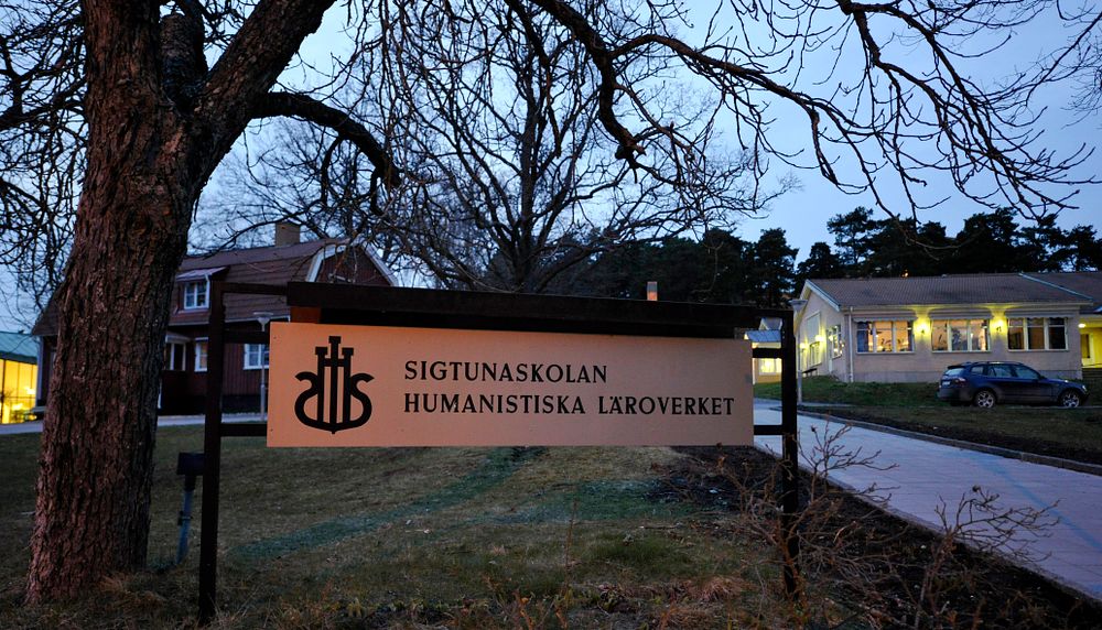 Tre gymnasieelever anhållna för grova brott vid Sigtunaskolan