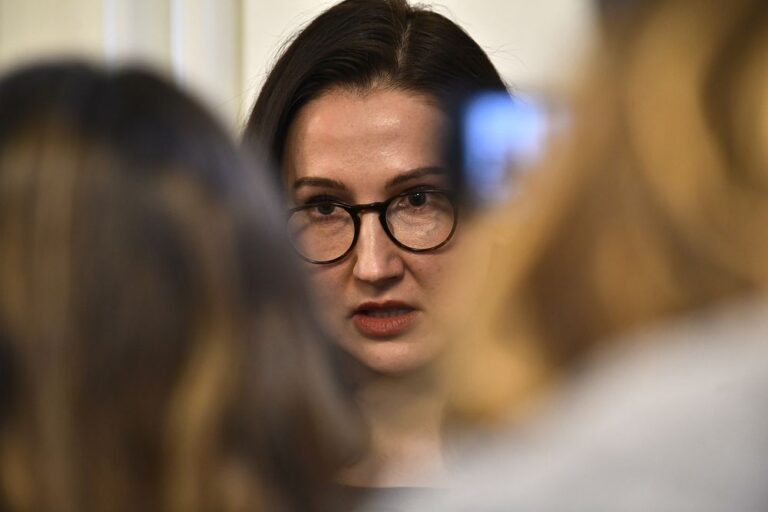 Socialdemokraterna söker nytt styre i Region Stockholm – förhandlar med KD och L